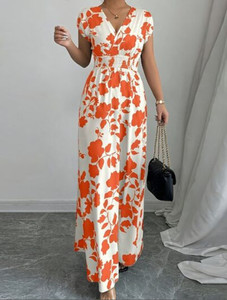 Vestido largo estampado con mangas tipo capuchón y cuello cruzado - Product Image 4