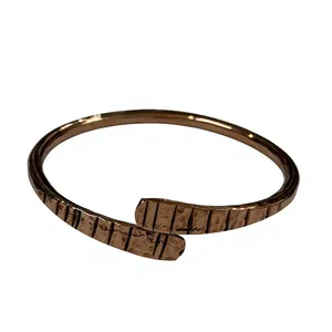 Bracelet magnétique en cuivre pur Antique Creation Love, bijou de soulagement de la santé, motif géométrique sculpté en ligne de diamants - Product Image 5