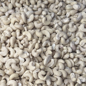 Wholesale Cheap Vietnamese Roasted Cashew <b>Nuts</b> Ww180 Cashew <b>Kernels</b> Santigo Cashew Vietnam Short Leadtime - Product Image 1