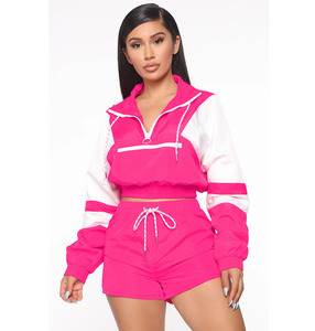 Conjunto Deportivo para Mujer en Rosa y Blanco, Top Corto con Cierre de Media Cremallera, Pantalones Cortos, Atuendo Deportivo de Verano, Transpirable, Ligero, Manga Larga - Product Image 1