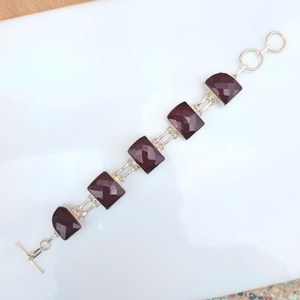 Bracelet en grenat rouge plaqué argent sterling, fait main, pierres précieuses facettées, bijoux ajustables, cadeau pour femmes et hommes - Product Image 6