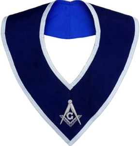 Collier de maître maçon maçonnique en velours bleu, joliment brodé à la main avec des fils de bullion argentés. - Product Image 6