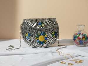 Pochette de mariage élégante avec incrustation de coquillages et chaîne amovible - Product Image 5