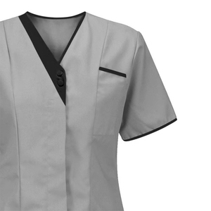 Conjunto de uniforme médico gris para mujer con ribete negro, top de algodón y poliéster con cuello en V y pantalones con cintura elástica. - Product Image 5