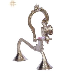 Artículo de decoración para el hogar único hecho a mano de latón de 8 pulgadas Shodash Upachara Udukai hecho en India - Product Image 1