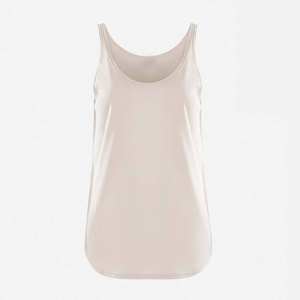 Prix de gros OEM, débardeur long en jersey pour femmes, respirant, à porter en été, de haute qualité, fabriqué au Pakistan - Product Image 6