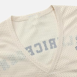 เสื้อฟุตบอลตาข่ายแบบสั่งทำพิเศษ คอวีทรงโอเวอร์ไซส์ สไตล์เรโทร พิมพ์ลายดิจิตอลแบบซับลิเมชั่น พร้อมโลโก้ ชื่อ และหมายเลข จากผู้ผลิต - Product Image 6