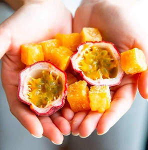 High Quality Frozen Passion Fruit Pulp Tropical Fruit Ingredient OEM Factory - Product Image 1