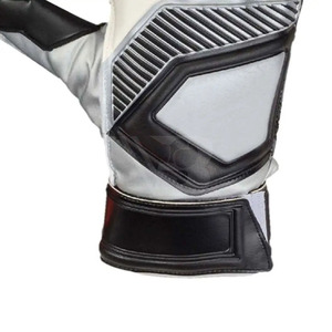 2025 Design Wholesale <b>Custom</b> <b>Logo</b> Professional Football Goalkeeper Gloves Leather Breathable High Quality Finger Protection - Product Image 5