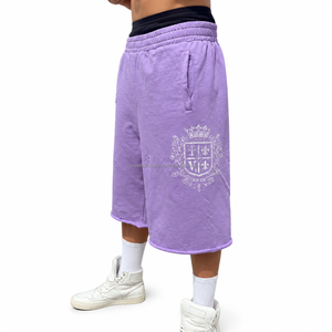 Shorts en molleton de coton haute densité OEM/ODM avec empiècements contrastants sur les côtés, coupe ample et oversize, style streetwear, imprimés graphiques pour hommes - Product Image 6