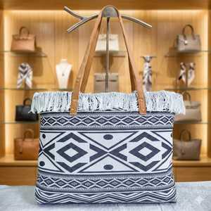 Canvas Fringe Tote Bag Geometric Print Shoulder Handbag Zipper Shopping Carryall for Daily Use - Product Image 3