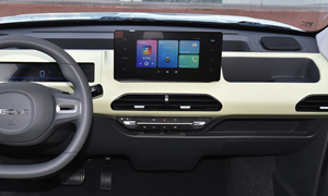 Panda Mini Bear Hatchback 2023 Usado, 120 km, 27 HP, 3 Puertas, 4 Asientos, Eléctrico, de Asian Games - Product Image 3
