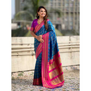 Sari en soie douce bleue à carreaux Elite Weaves avec contraste traditionnel en zari, robe de soirée élégante tissée - Product Image 1