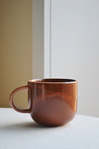 Mug en céramique de luxe avec glaçure réactive effet dégradé océanique, silhouette arrondie, poignée robuste, maintien de la chaleur supérieur pour une ambiance cosy à la maison - Product Image 5