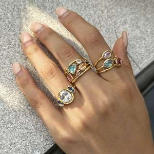 <span class=keywords><strong>Set</strong></span> di <span class=keywords><strong>Anelli</strong></span> in Zirconia Personalizzati per Donne, Placcati in Oro, in Acciaio Inossidabile, Stile Vintage, <span class=keywords><strong>Regolabili</strong></span>, Produttore di Gioielli all'Ingrosso - Product Image 2