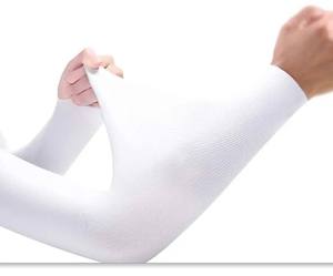 Mangas de brazo negras con logo personalizado unisex, pantalones cortos de ciclismo con protección solar para adultos, hombres y mujeres, para usar durante el entrenamiento. - Product Image 5