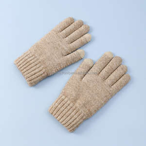 Gants en tricot chauds unisexes pour l'hiver en tissu de laine doux, légers, flexibles et parfaits pour un usage quotidien en extérieur - Product Image 4