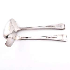 Elegante Juego de Cucharas de Metal con Agarre Ergonómico, Cubiertos para Comer con Comodidad - Product Image 2