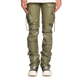 Pantalon cargo en cuir pour homme avec logo personnalisé, coupe ajustée, tissu confortable, multi-poches, vêtements de rue, vente en gros - Product Image 1