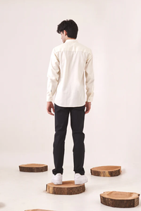 เสื้อเชิ้ตแขนยาวผ้าซาตินคอตตอนสำหรับผู้ชาย ปักลายผึ้ง ทรงเข้ารูป ติดกระดุม ลำลอง ใส่ได้ทั้งฤดูร้อน ทำงาน ใส่เที่ยว ใส่ไปงานปาร์ตี้ แฟชั่น - Product Image 4