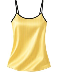 ชุดนอนผ้าซาตินสีเหลืองแบบกำหนดเองสำหรับผู้หญิง ชุดนอนผ้าไหมสายเดี่ยวและกางเกงขาสั้น ชุดนอนนุ่มหรูหราสำหรับฤดูร้อน - Product Image 2