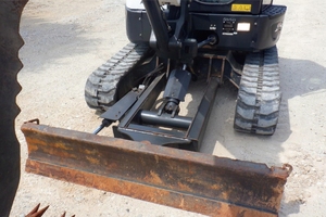 Excavatrice hydraulique E42 bien entretenue prête pour une exportation immédiate - Product Image 4
