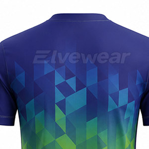 Jersey Deportivo Personalizado Hecho en Pakistán, Venta al Por Mayor, Diseño Único, Mejor Precio, Servicio OEM, 100% Poliéster - Product Image 5