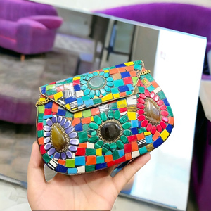 Lujo para bodas y eventos nocturnos Mujeres Nupcial Metal Clutch Party Sling Bag Uso para mujeres de la India - Product Image 1