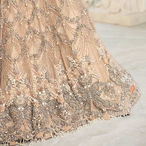 Vestido de novia moderno de lehenga hasta el suelo, con adornos de cristal y bordados 100% algodón personalizables - Product Image 6