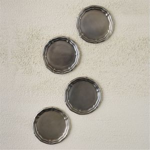Ensemble de sous-verres en ardoise personnalisés avec logo, sous-verres ronds en pierre naturelle noire en gros avec support, tapis de boisson décoratifs antidérapants - Product Image 2