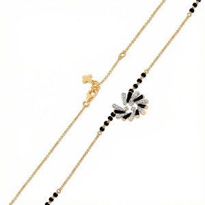 สร้อยคอจี้เพชรรูปพัดลายเรขาคณิตแบบโปร่ง - Product Image 1