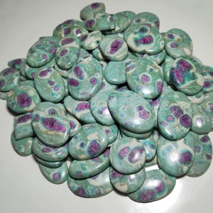 Magnifique Pierre Précieuse Fuchsite Rubis en Gros, Pierre Cabochon Fuchsite Rubis Naturelle de Haute Qualité, Pierre Fuchsite en Vrac Très Demandée - Product Image 6