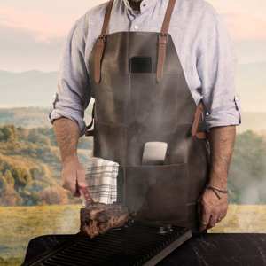Tablier de barbecue professionnel en cuir pleine fleur, anti-odeurs et résistant, idéal pour les événements culinaires en extérieur - Product Image 5