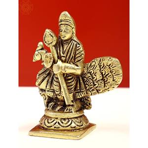 Statue artisanale en laiton de 3 pouces du Seigneur Kartikeya avec paon, petite sculpture idole, fabriquée en Inde - Product Image 3