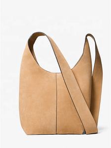 Fabricants de sacs à main Hobo en cuir suédé de luxe pour femme Sac à main fourre-tout pour femme avec logo personnalisé - Product Image 4