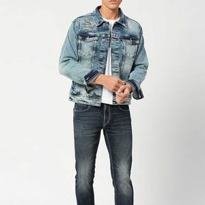 Veste en jean pour homme, coupe décontractée, bleu délavé, col rabattu, manches classiques, fermeture boutonnée, idéale pour le printemps - Product Image 5