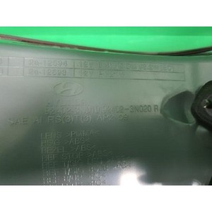 ไฟท้ายมือสองของรถยนต์อีควัส ขวา รุ่น 924023N000 - Product Image 6