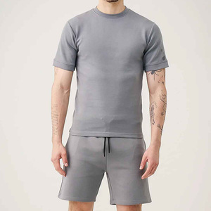 Conjunto de Camiseta y Pantalones Cortos Estampados para Hombre, Cuello Alto, Tela Fresca, Atractivo, Conjunto de Playa - Product Image 6