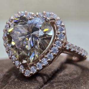 แหวนพลอยเพชรโมอิสตัดรูปหัวใจทันสมัย925สเตอร์ลิงเงินแฮนด์เมดตั้งค่าฝา - Product Image 5