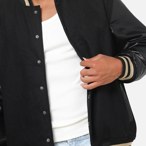 Chaquetas Varsity para Hombre, Completamente Negras, Mezcla de Lana, Mangas de Cuero Brillante, Puños Acanalados con Rayas Beige, Botones a Presión, Lisas - Product Image 6