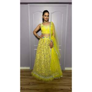 Lehenga Choli de Diseñador para Fiestas, Ropa India y Pakistaní con Trabajo en Papel Metálico - Product Image 5