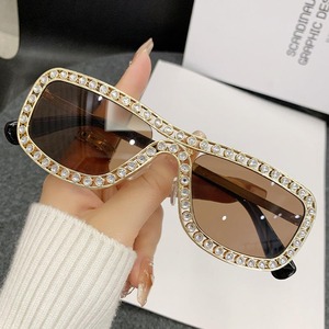 Best Quality Diamond Sunglasses Rimless Rectangle Statement <b>Eyewear</b> for Men Women Fashion Parties and Events For Sale - Product Image 4