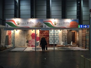 Ensemble de tapis indiens tuftés à la main en laine et cuir incrustés de tapis géométriques au design moderne écologique faits à la main d'Inde - Product Image 4
