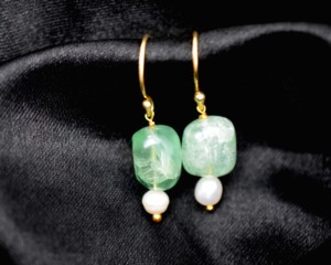 Boucles d'oreilles pendantes de luxe en pierre précieuse naturelle aigue-marine et perle d'eau douce - Product Image 4