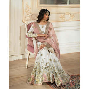 Ensemble haut-plazzo et dupatta pour femme NSR Designer, blanc, pour soirée, avec broderie lourde, look élégant - Product Image 1