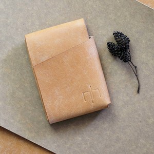 Portefeuille en cuir minimaliste fait main de luxe, sans coutures, porte-cartes fin, blocage RFID, pochette avant, portefeuille à deux volets LSSW-0007 - Product Image 4