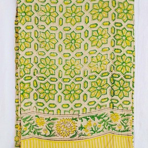 Paréo en coton imprimé à la main motif cachemire floral pour femme, léger, pour l'été, la plage, écharpe, couvre-maillot de bain, séchage rapide - Product Image 1