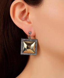 Pendientes colgantes cuadrados facetados de dos tonos | 2028 - Product Image 3