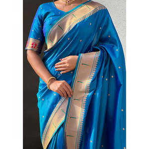 ผ้าไหมพิธานีสีน้ำเงินลายมาฮาลักชมี  งานทอแบบซารี  เสื้อผ้าอินเดียและปากีสถาน โดย Elite Weaves 650 กรัม - Product Image 3