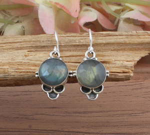 ต่างหูห้อยทรงหยดน้ำ ลาบราโดไรต์ธรรมชาติคุณภาพสูง เงินแท้ 925 งานแฮนด์เมด ประดับพลอยสีน้ำเงิน ราคาโรงงาน - Product Image 2